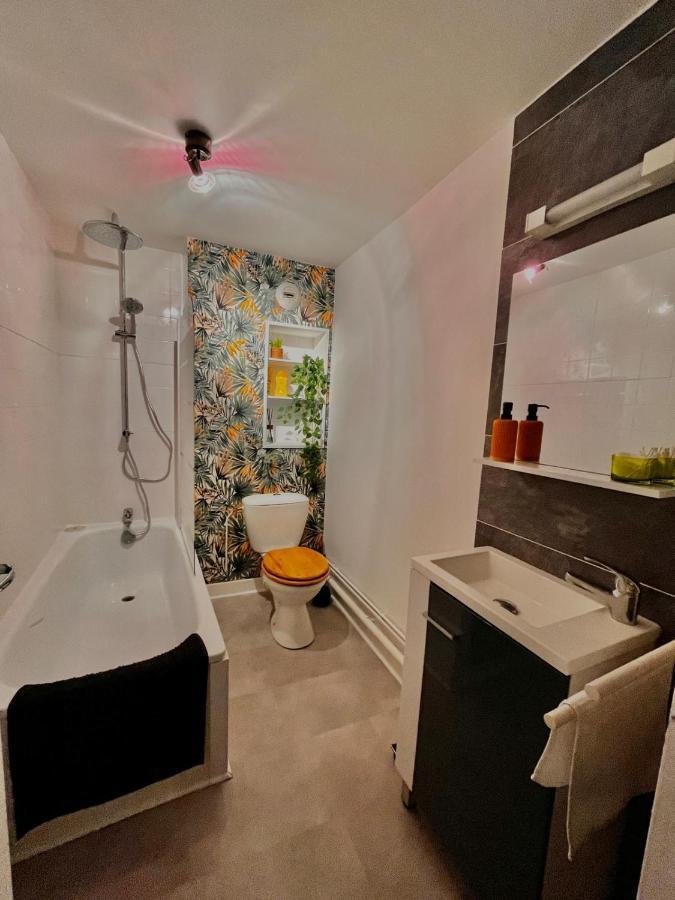Апартаменты Charmant Studio En Plein Centre Ville De Шартр Экстерьер фото